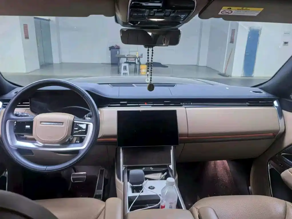 Land Rover Range Rover — миниатюра 2