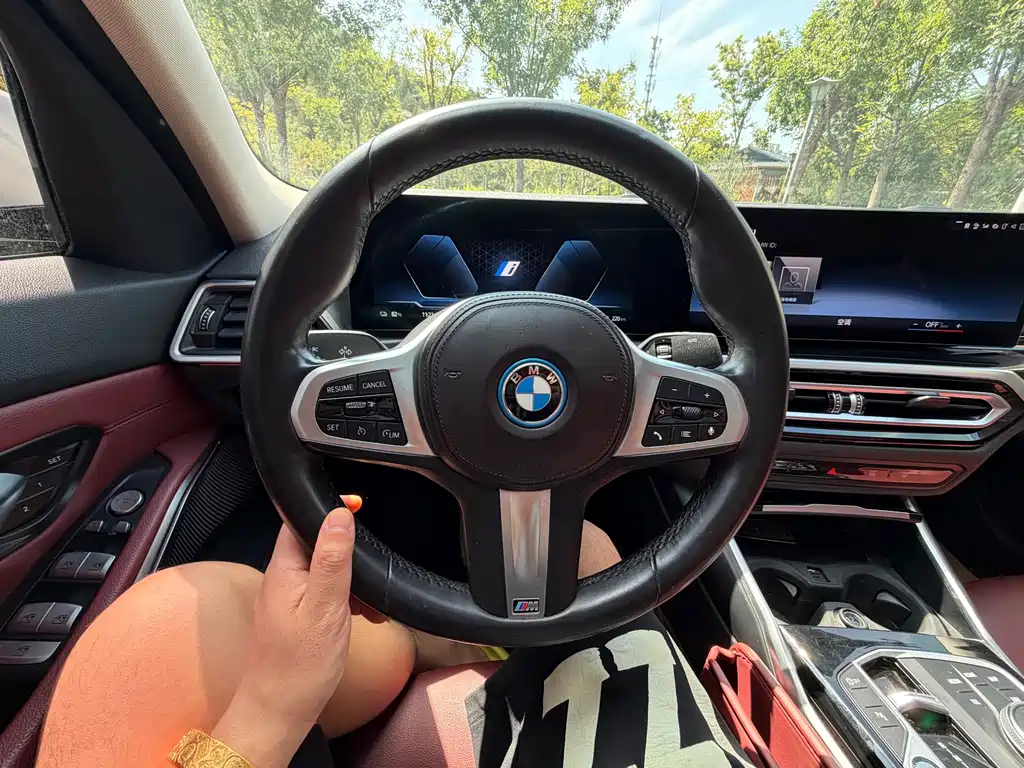 BMW i3 — миниатюра 12