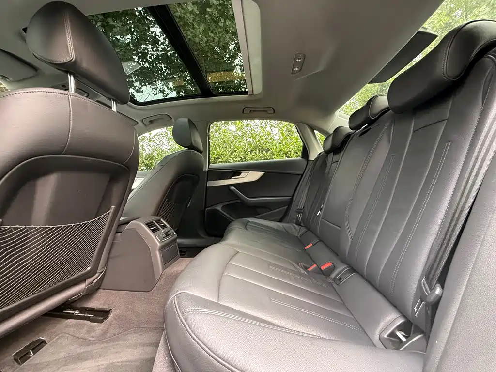 Audi A4L 2018 30 40 TFSI Fashion
