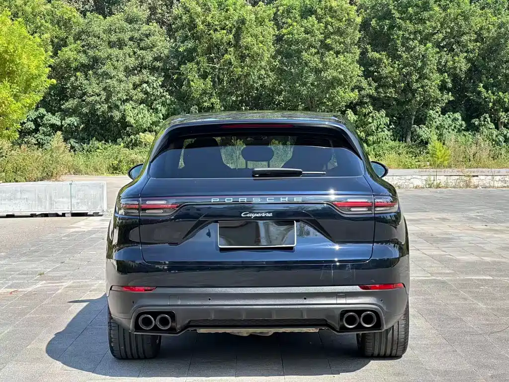 Porsche Cayenne — миниатюра 13