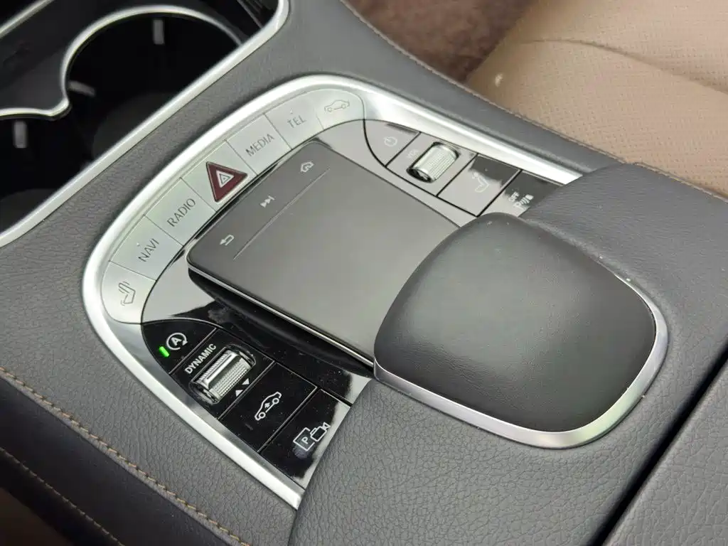 Mercedes-Benz S-Class — миниатюра 16