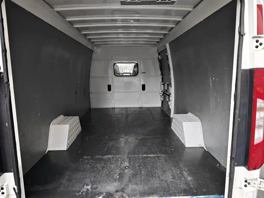 Foton Zhilan Genie E7 — миниатюра 12