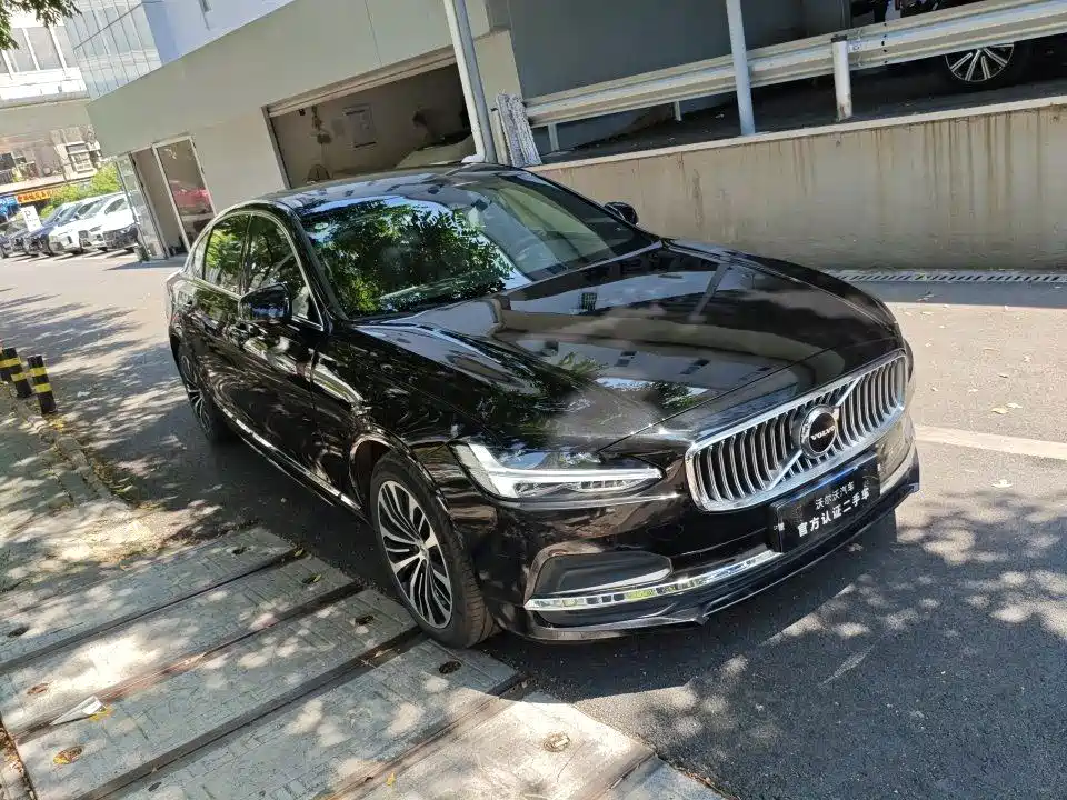 Volvo S90 — миниатюра 3