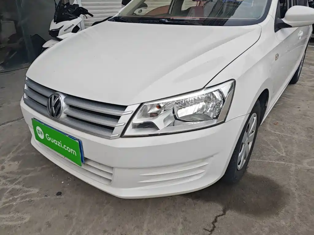 Volkswagen Santana — миниатюра 18