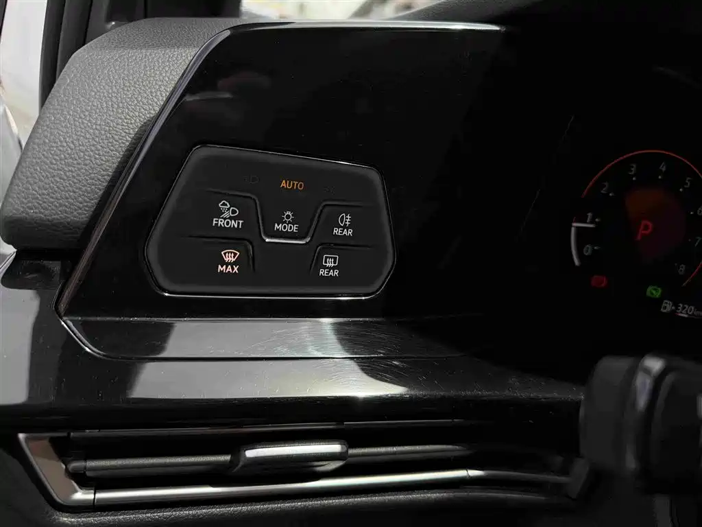 Volkswagen Golf — миниатюра 8