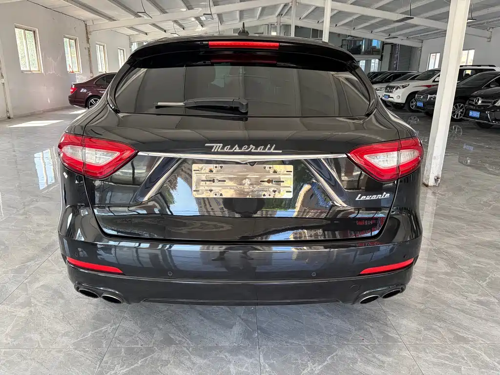 Maserati Levante — миниатюра 5