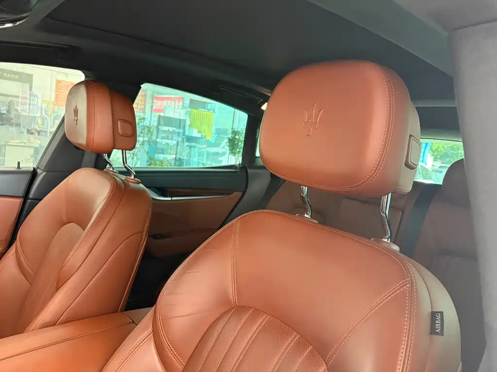Maserati Levante — миниатюра 7