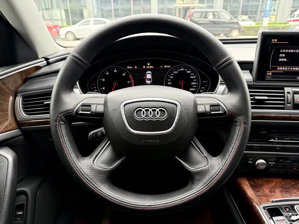 Audi A6L — миниатюра 12