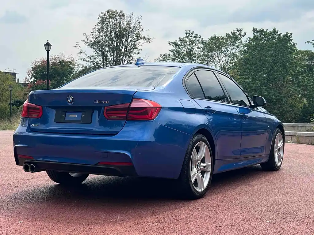 BMW 3 Series — миниатюра 6