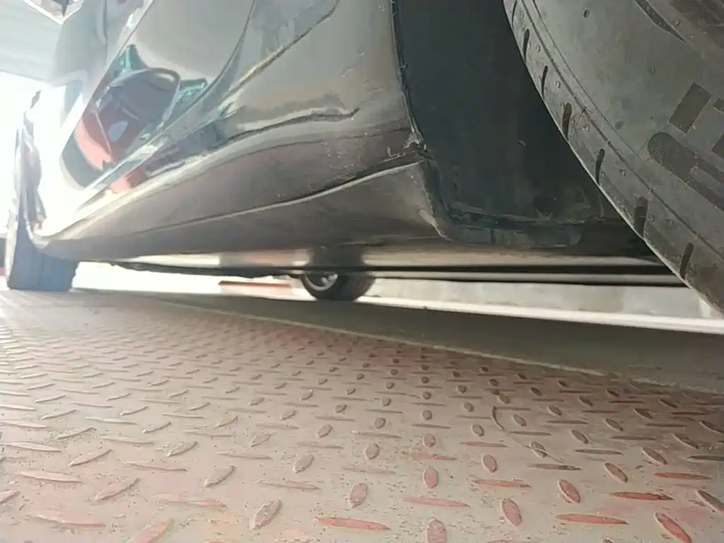 Tesla Model 3 — миниатюра 22