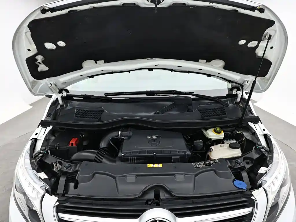 Mercedes-Benz V-Class — миниатюра 17
