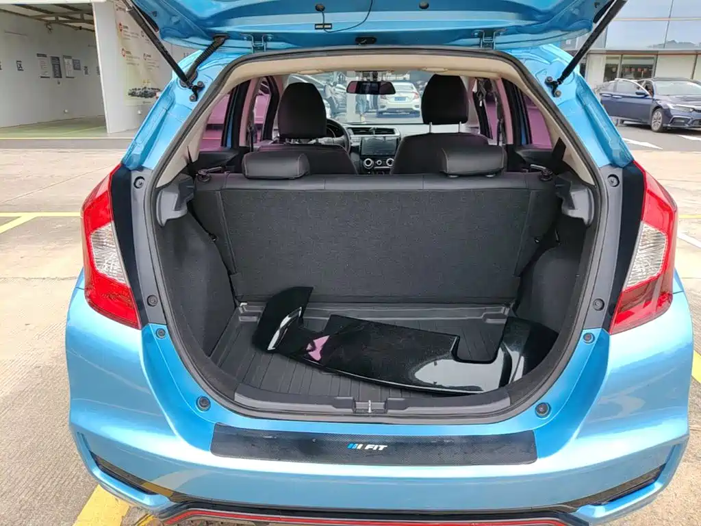 Honda Fit — миниатюра 19