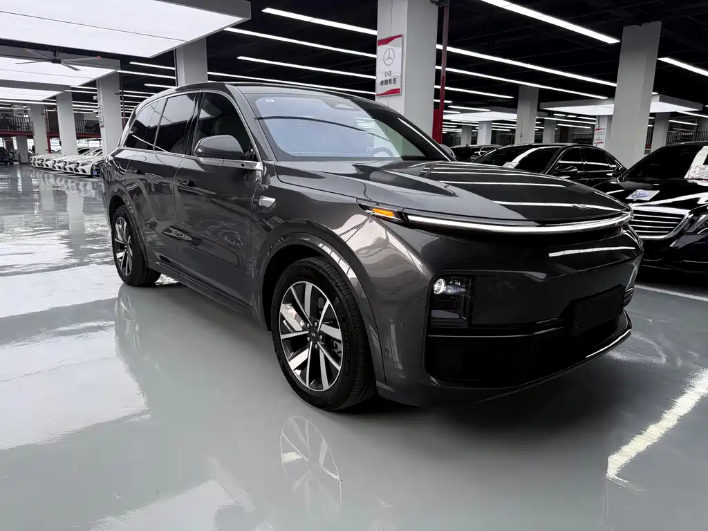 Li Auto Li L8 — миниатюра 3