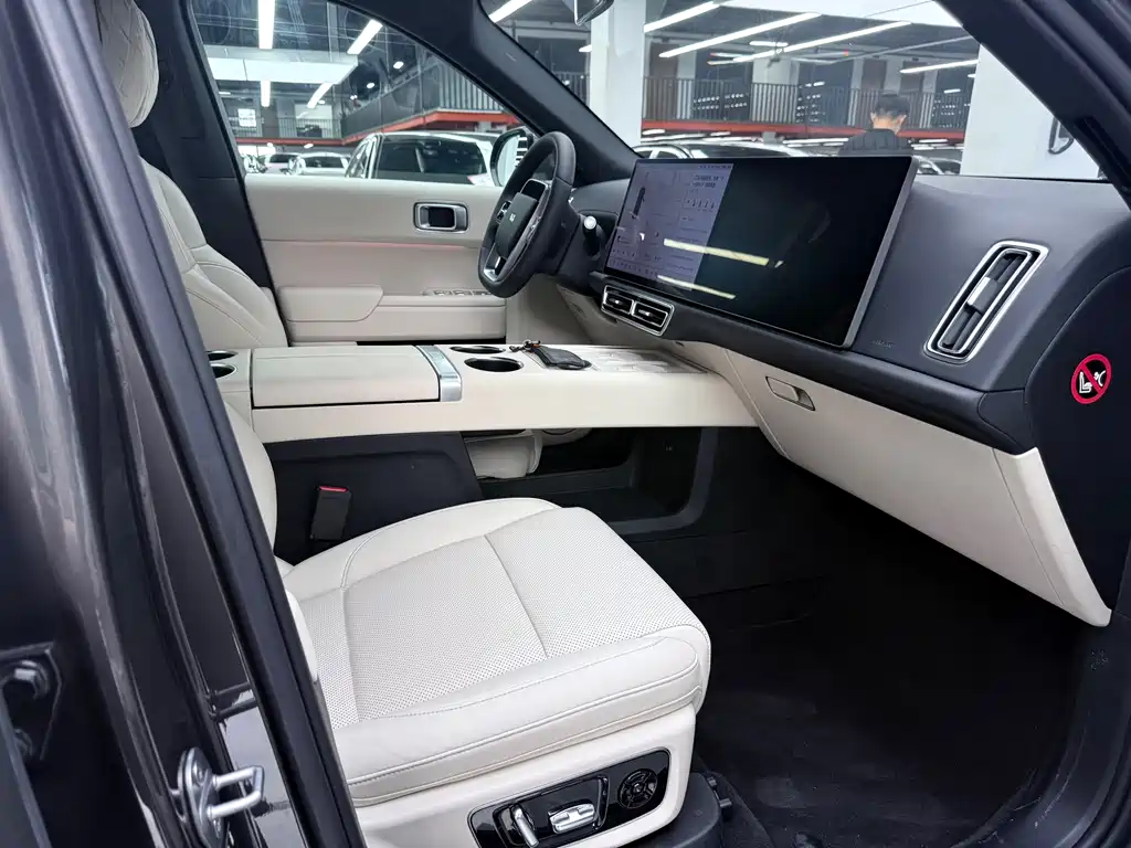 Li Auto Li L8 — миниатюра 6