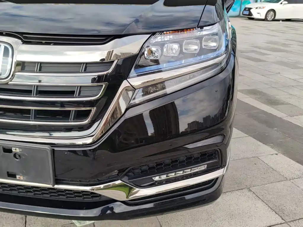 Honda Elysion — миниатюра 29
