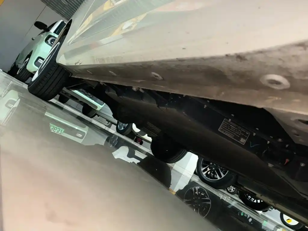 Wuling MINIEV — миниатюра 21