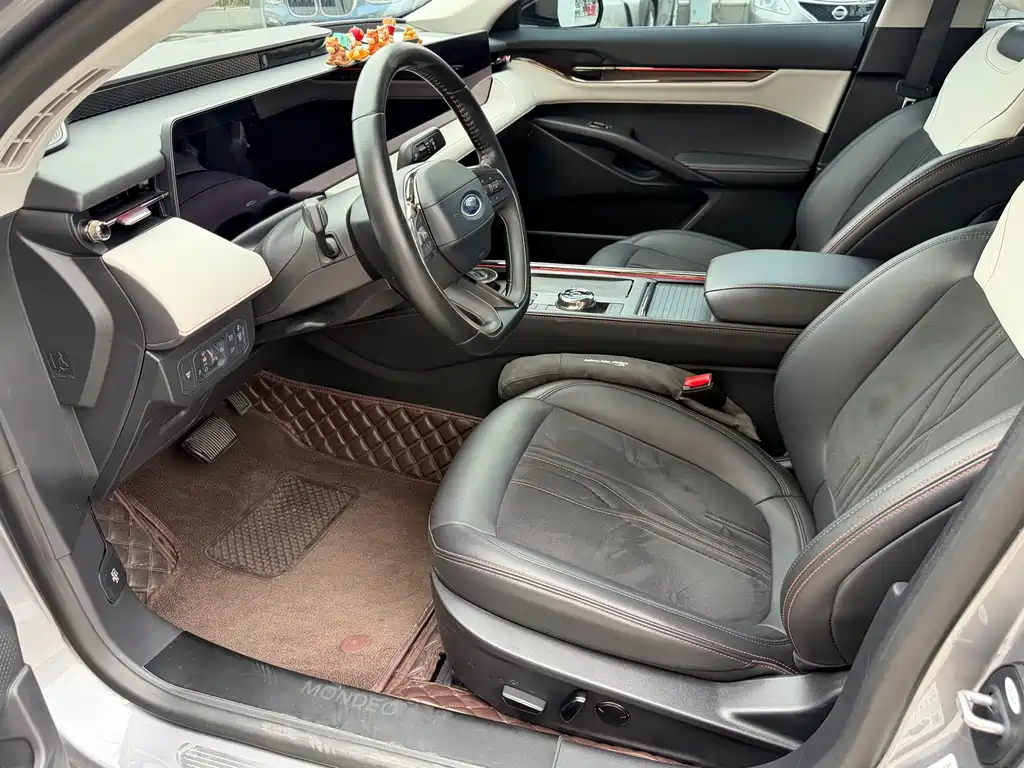 Ford Mondeo — миниатюра 7