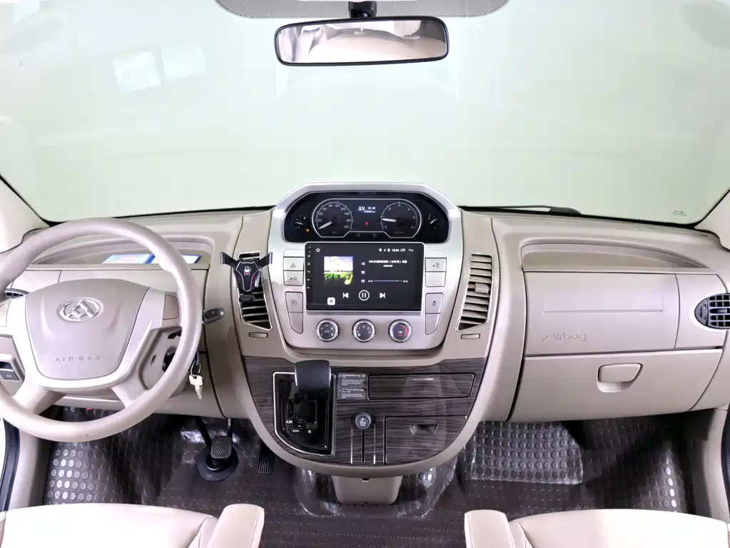 Maxus V80 2018 2.5T AMT Elite 5 мест
