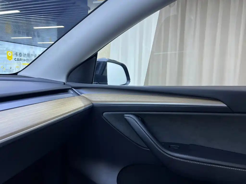 Tesla Model Y — фотографии объявления, Фото 18