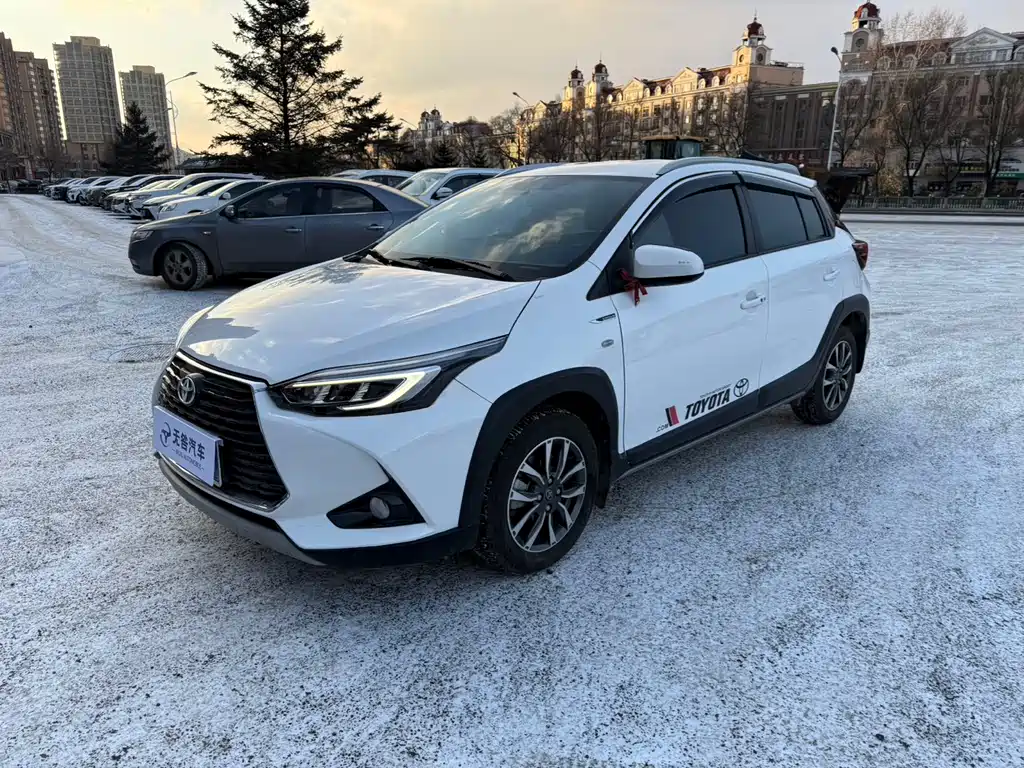Купить Toyota Yaris L
