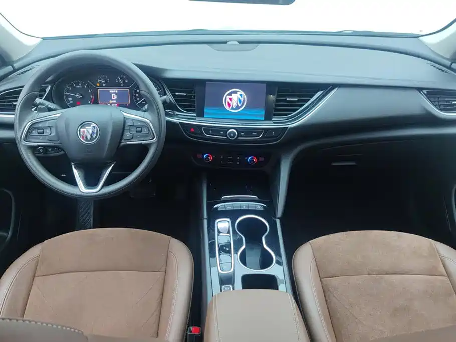 Buick Regal — миниатюра 12