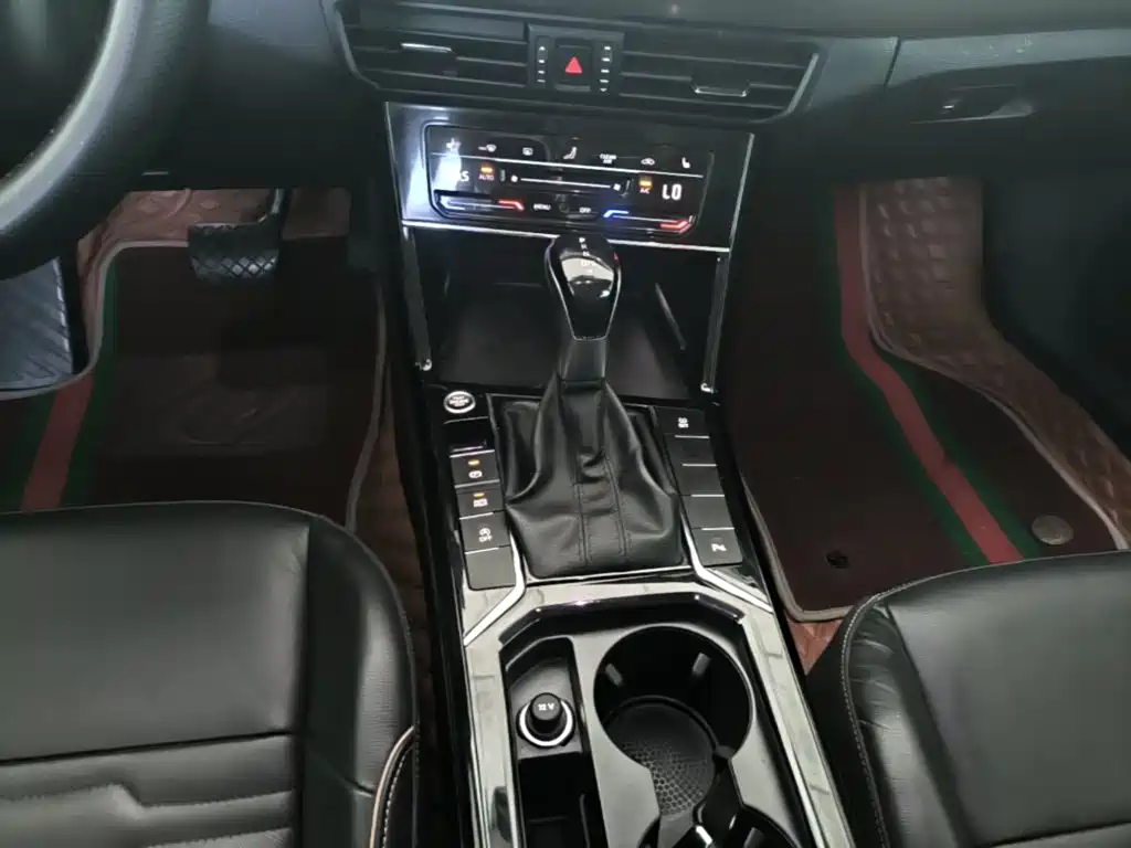 Volkswagen Passat — миниатюра 14
