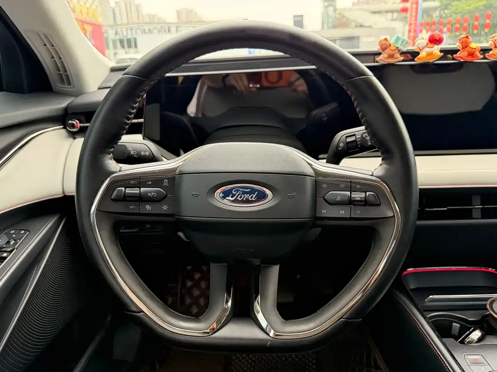 Ford Mondeo — миниатюра 8