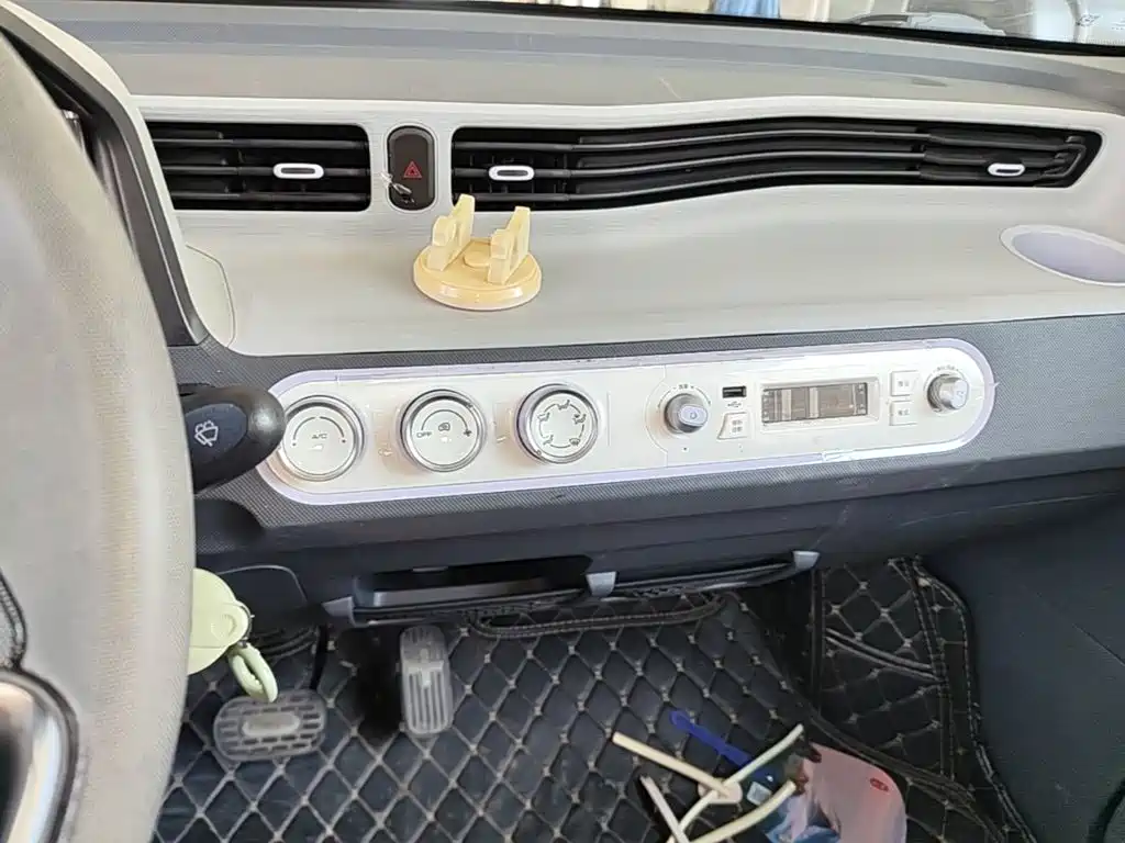 Wuling MINIEV — миниатюра 13