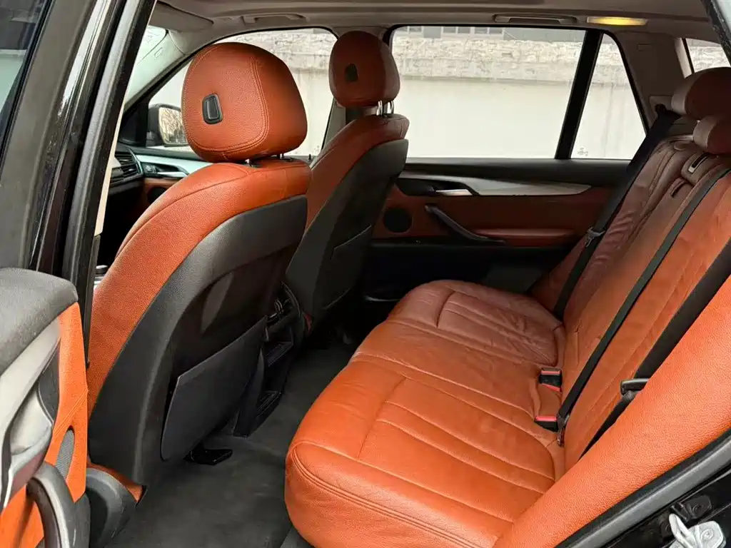 BMW X5 (Import) — миниатюра 7