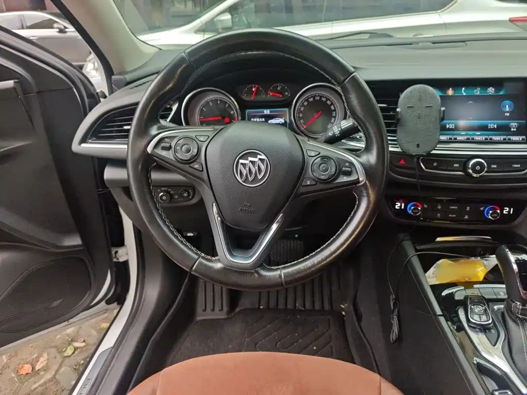 Buick Regal — миниатюра 3