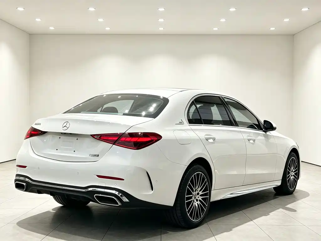 Mercedes-Benz C-Class — миниатюра 9