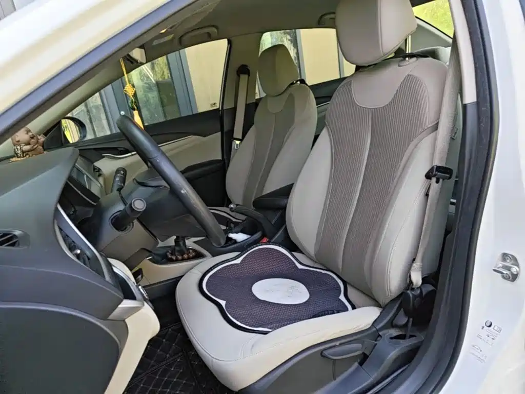 Buick Excelle — миниатюра 15