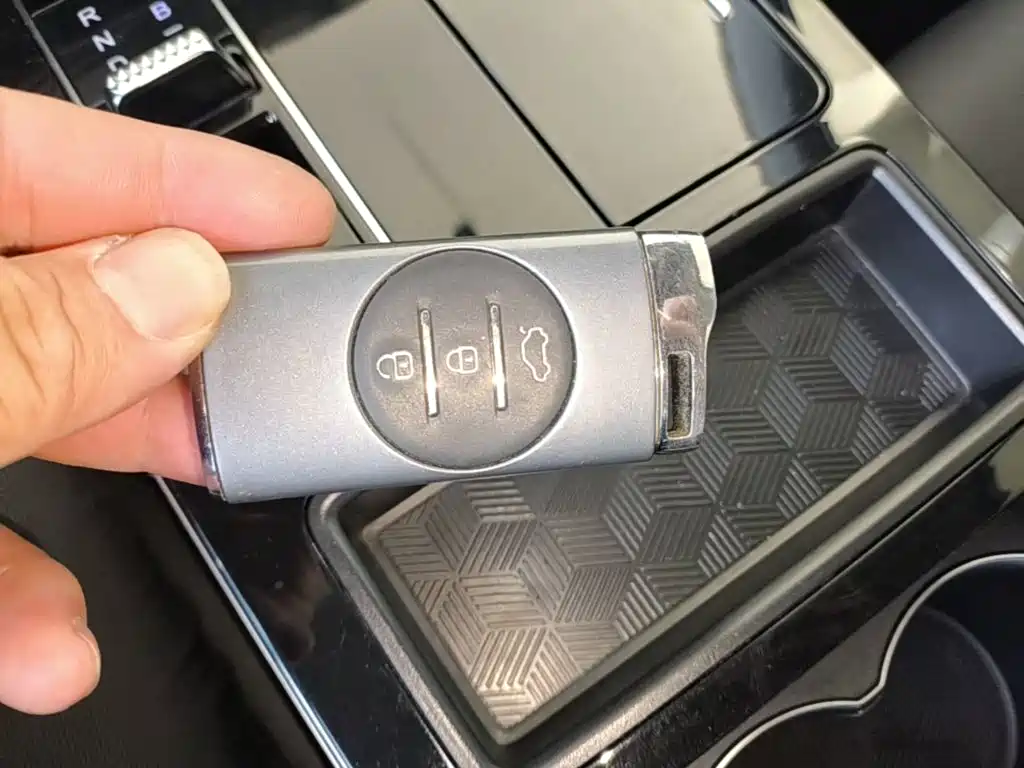 Exeed Zhaofeng C-DM — миниатюра 9