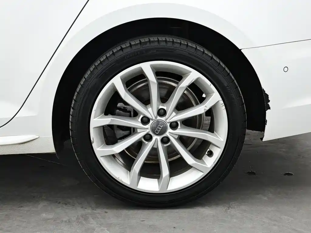 Audi A4L — миниатюра 9