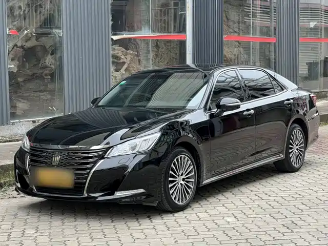 2020 Toyota Crown