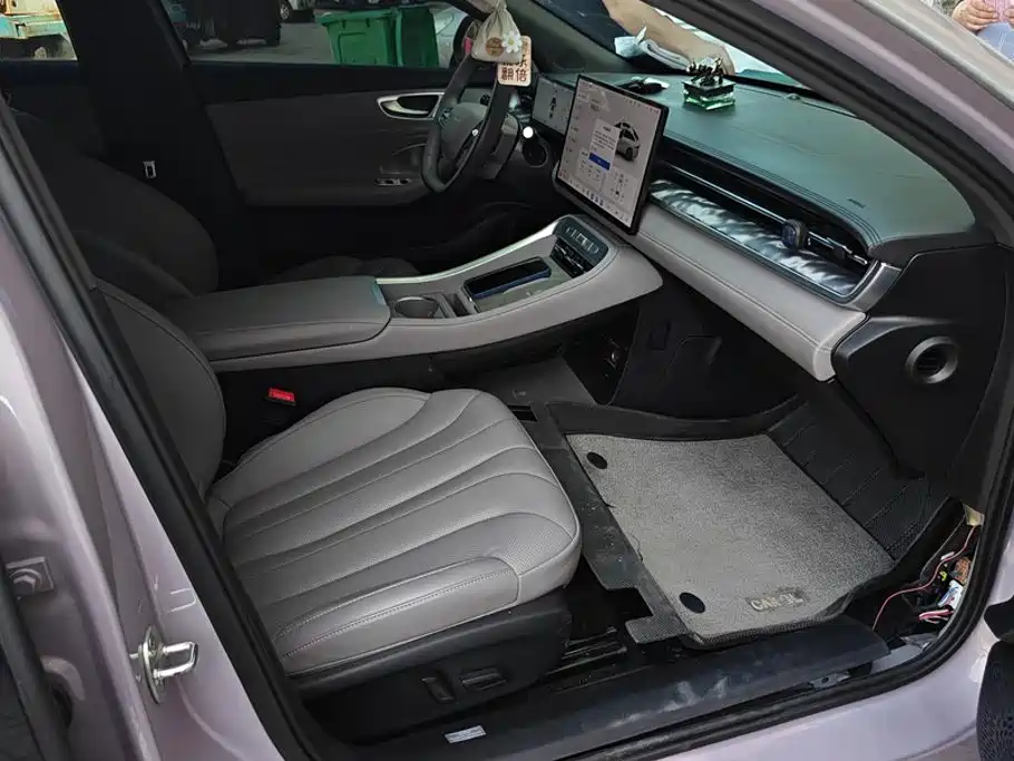 Roewe M7 DMH — миниатюра 8