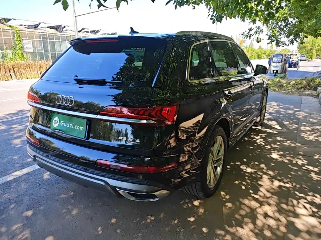 Audi Q7 — миниатюра 7