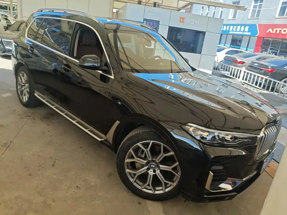 BMW X7 — миниатюра 2