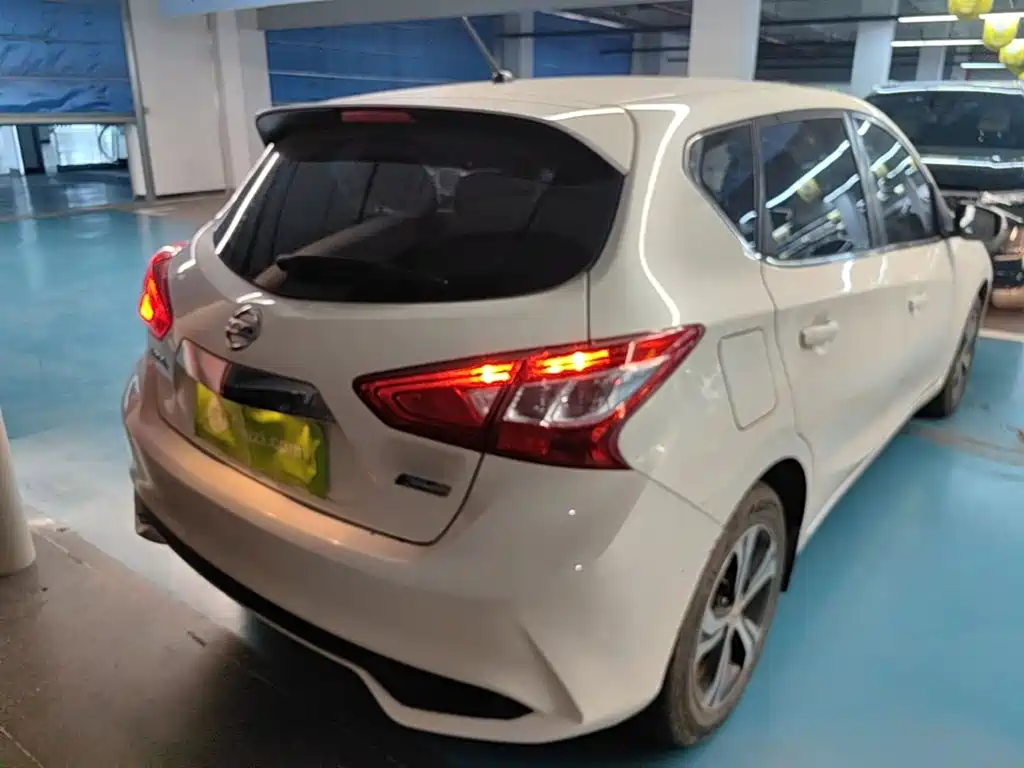 Nissan Tiida — миниатюра 7
