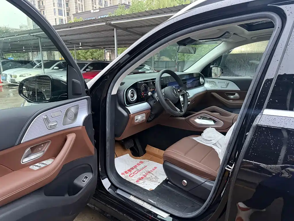 Mercedes-Benz GLE — миниатюра 26