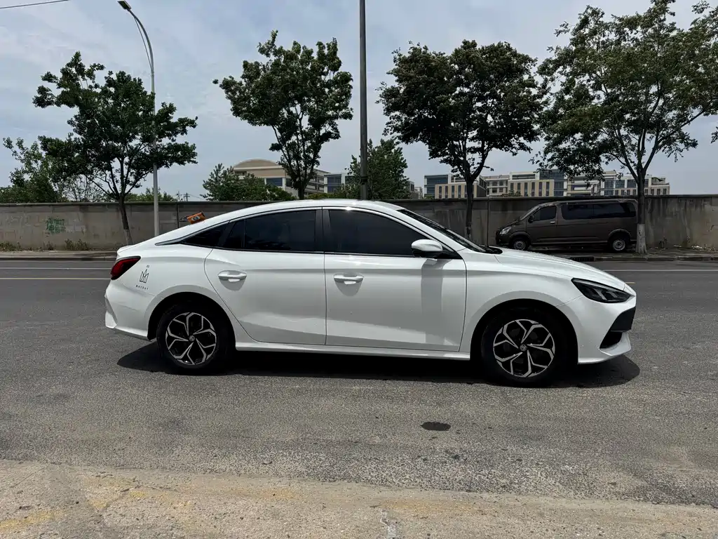MG MG5 — миниатюра 7