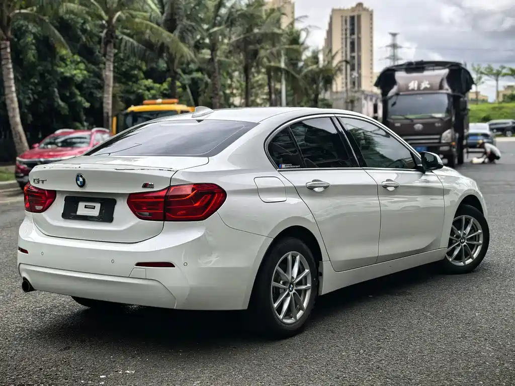BMW 1 Series — миниатюра 8