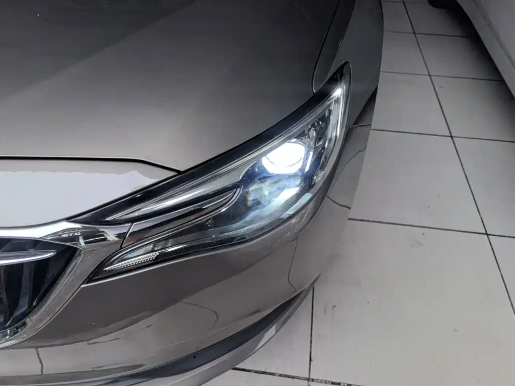 Buick Excelle — миниатюра 24