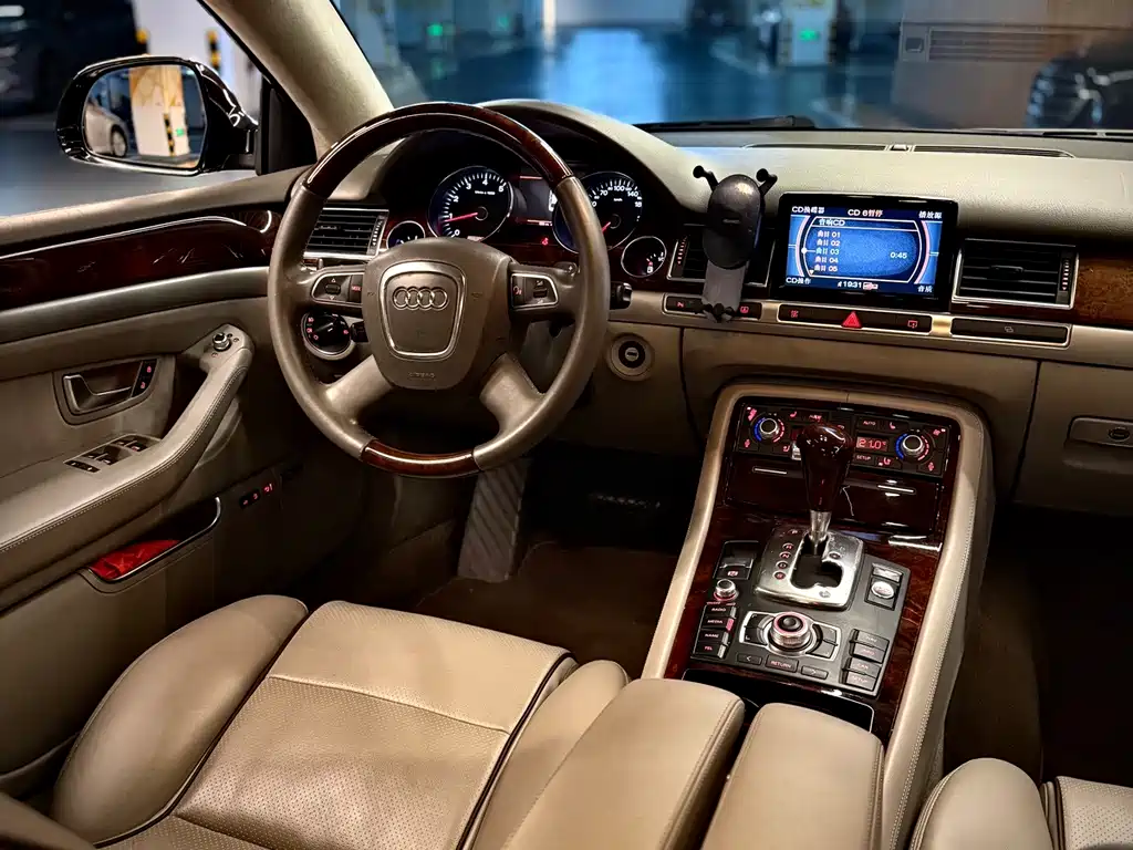 Audi A8 — миниатюра 2