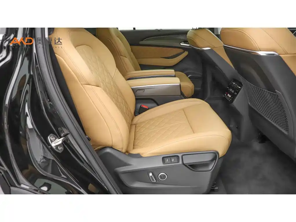 Audi Q6 — миниатюра 8