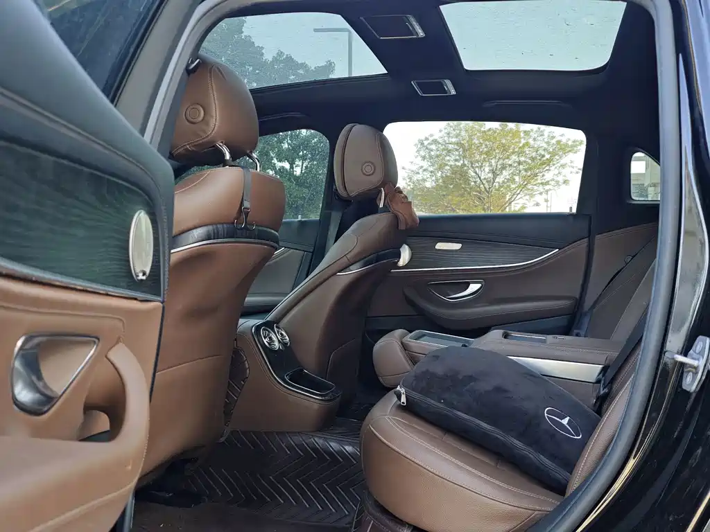 Mercedes-Benz E-Class New Energy — миниатюра 5