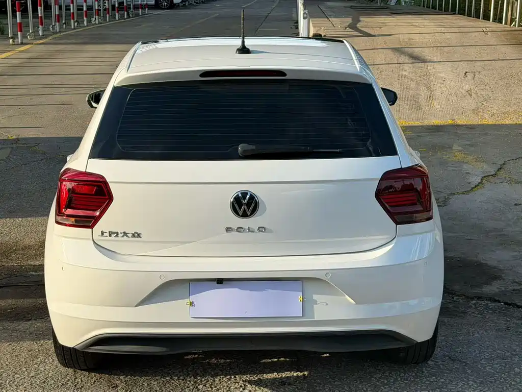 Volkswagen Polo — миниатюра 4
