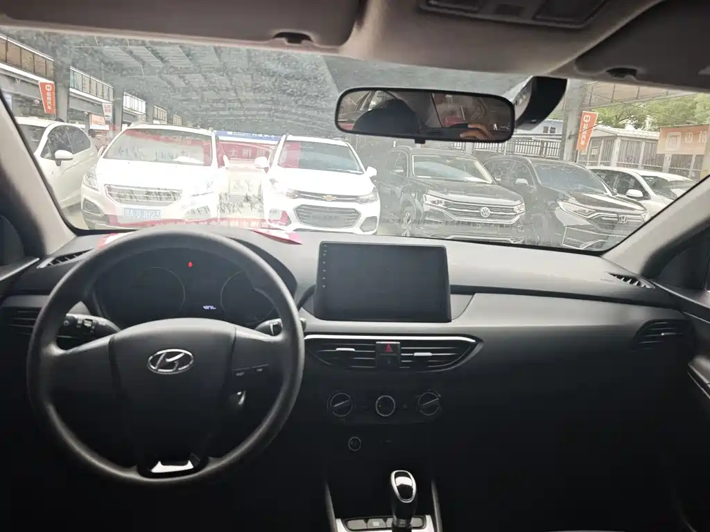 Hyundai Elantra — миниатюра 5