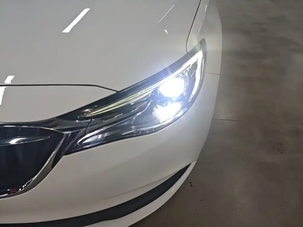 Buick Excelle — миниатюра 24