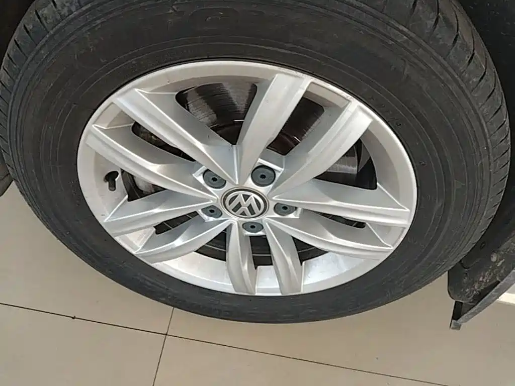 Volkswagen Passat — миниатюра 23